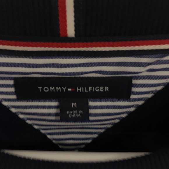 Tommy Hilfiger sweater in perfect condition! - Picture 3 of 3